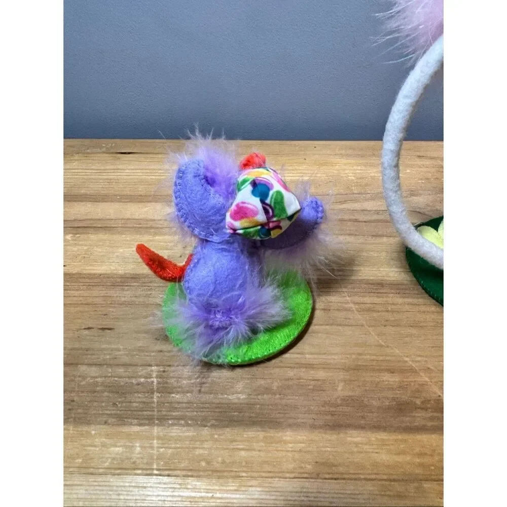 Annalee Easter Ostrich and Hip-Hop Jellybean Duck